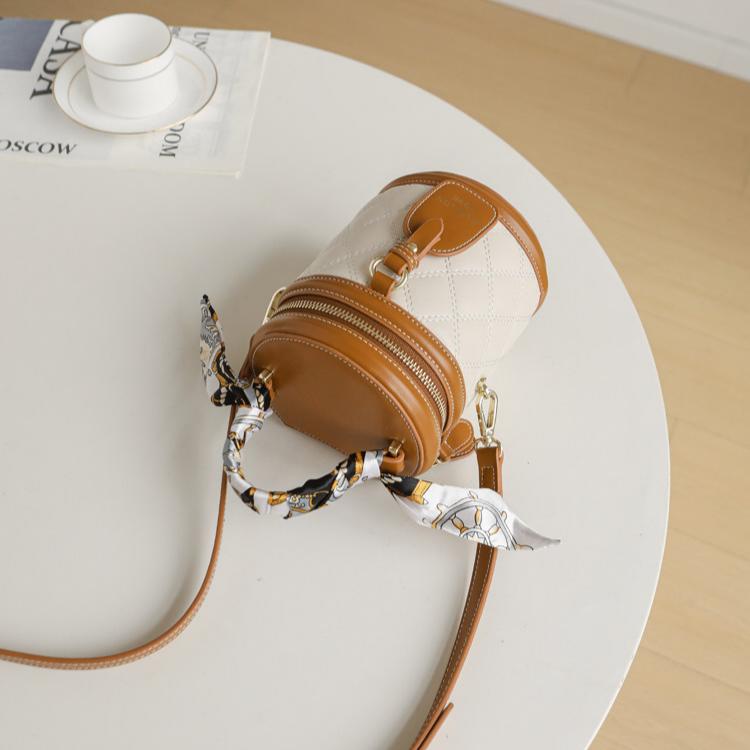 Amélie Quilted Mini Bucket Bag HR06