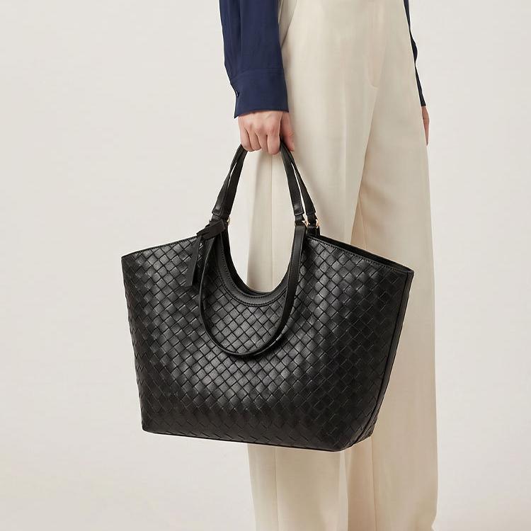 Celeste Black Woven Tote Bag MT30