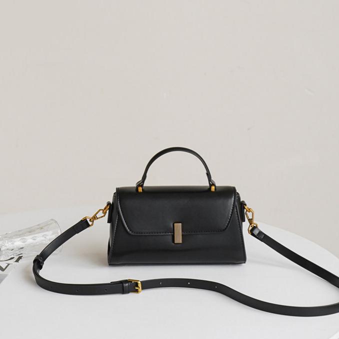 Celeste Scarf Shoulder Bag CW12
