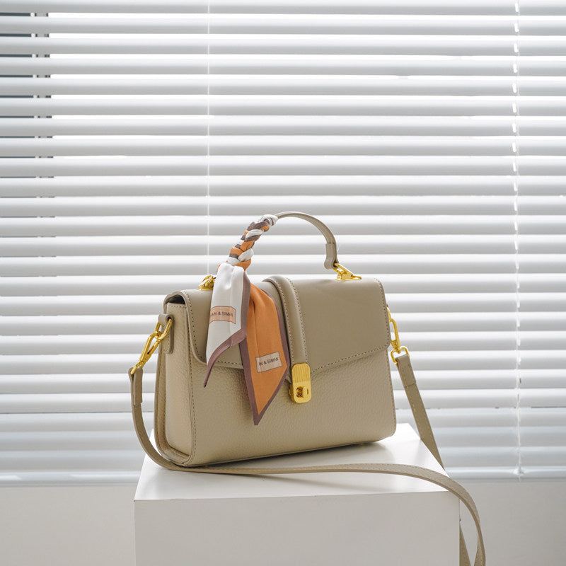 Éloïse Soft-Grain Top Handle Bag LN81