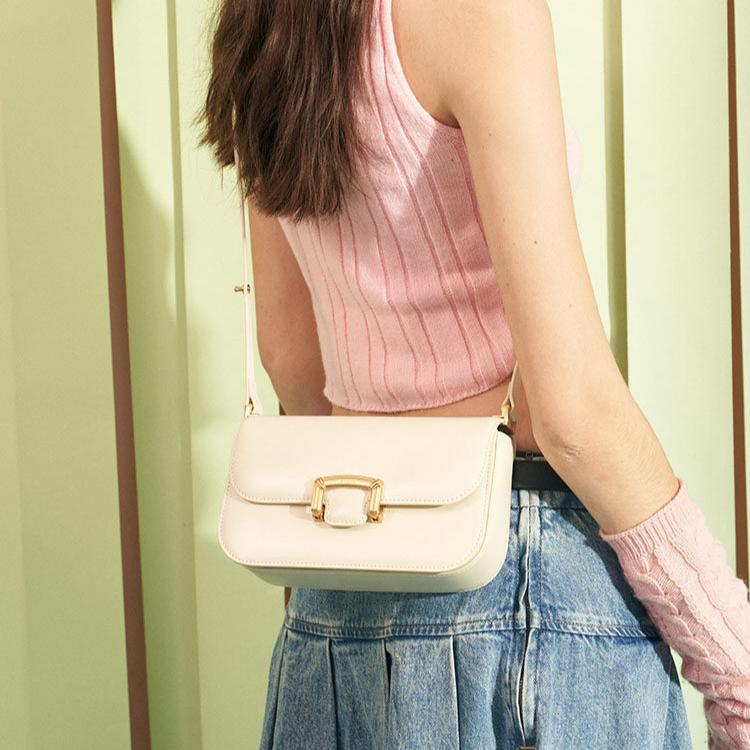 Framed Poise Shoulder Bag MF287