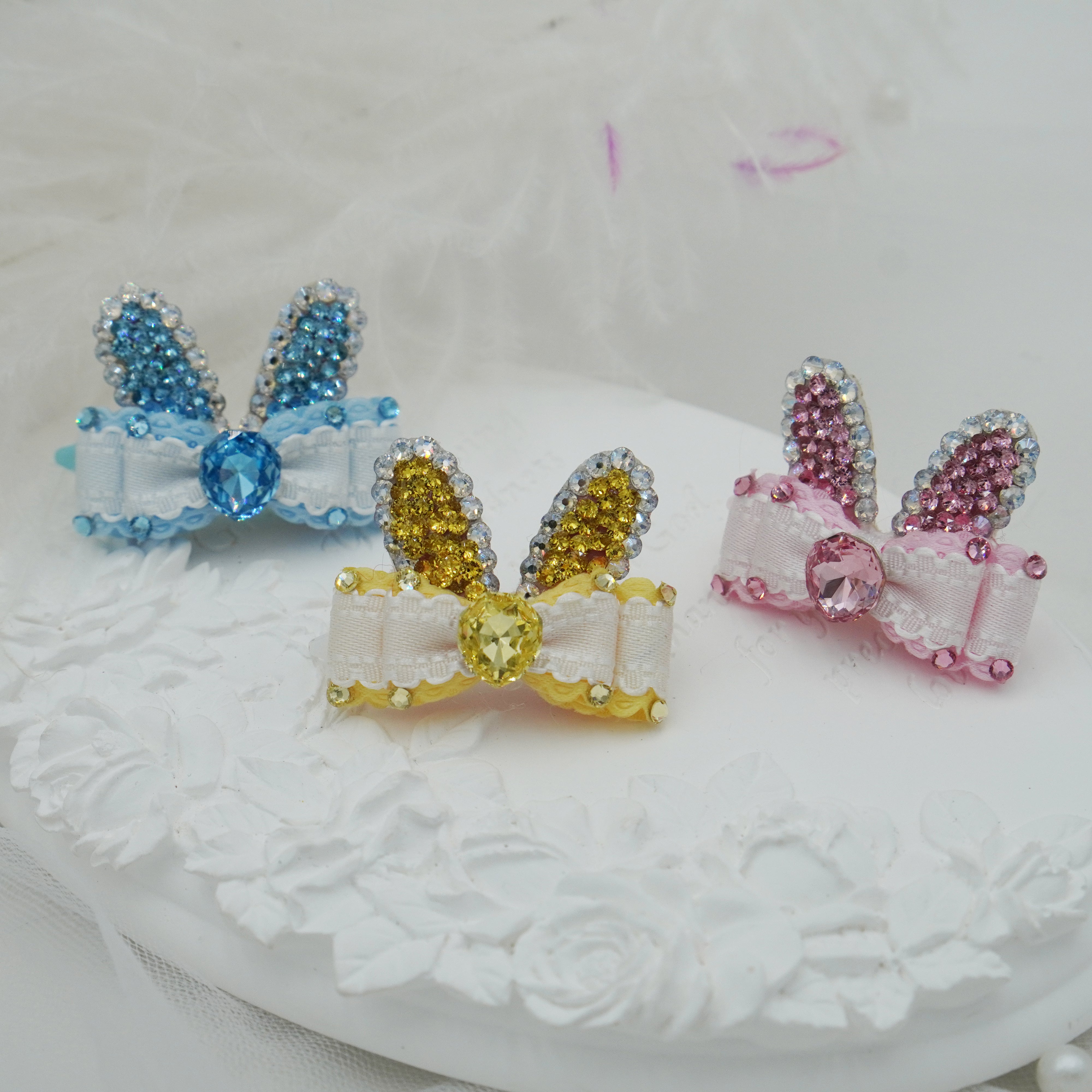 Lunapaw Bunny Ears Luxury Crystal & Fabric Bow Top Clip TP2021