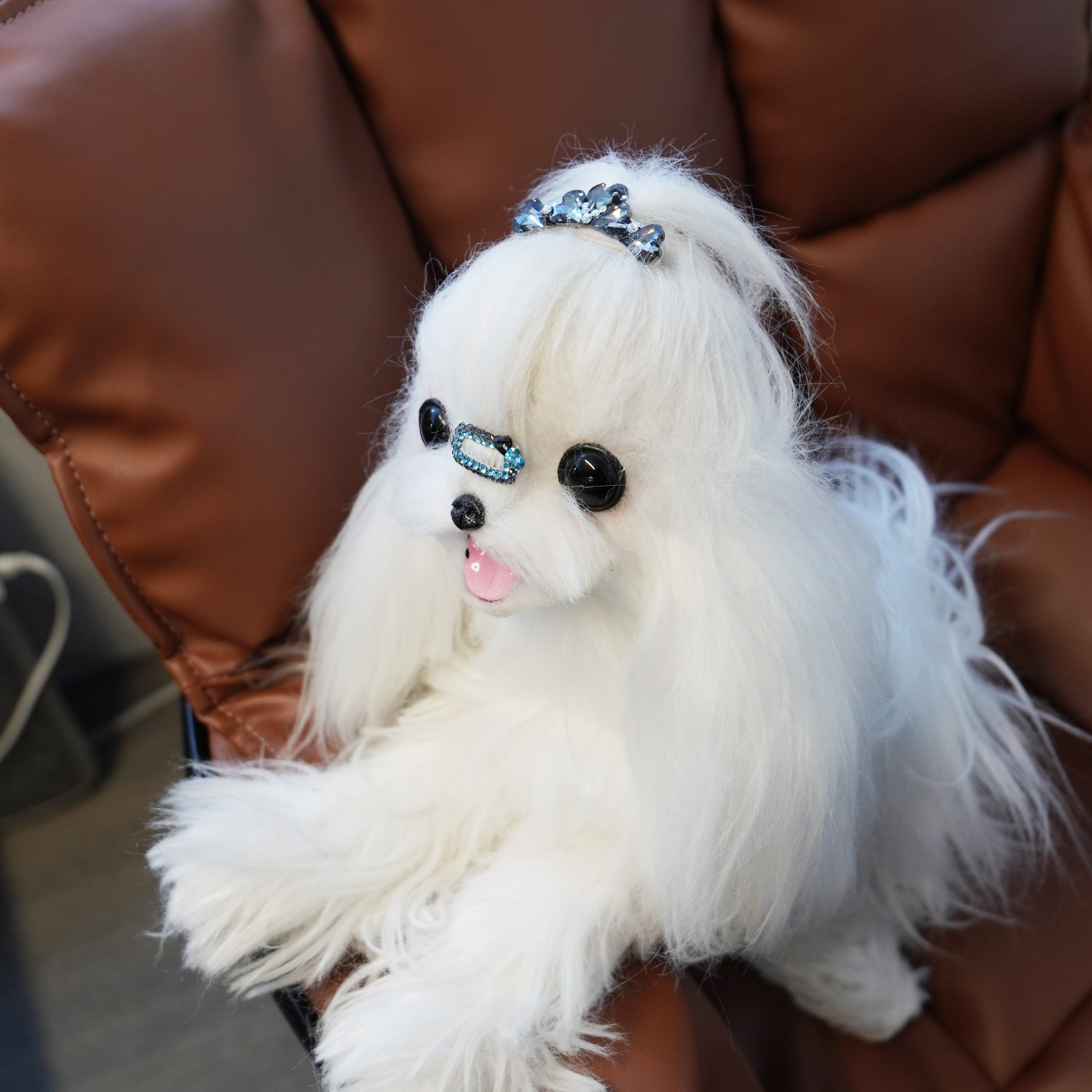 Lunapaw Heart Luxury Crystal Crown CRN20