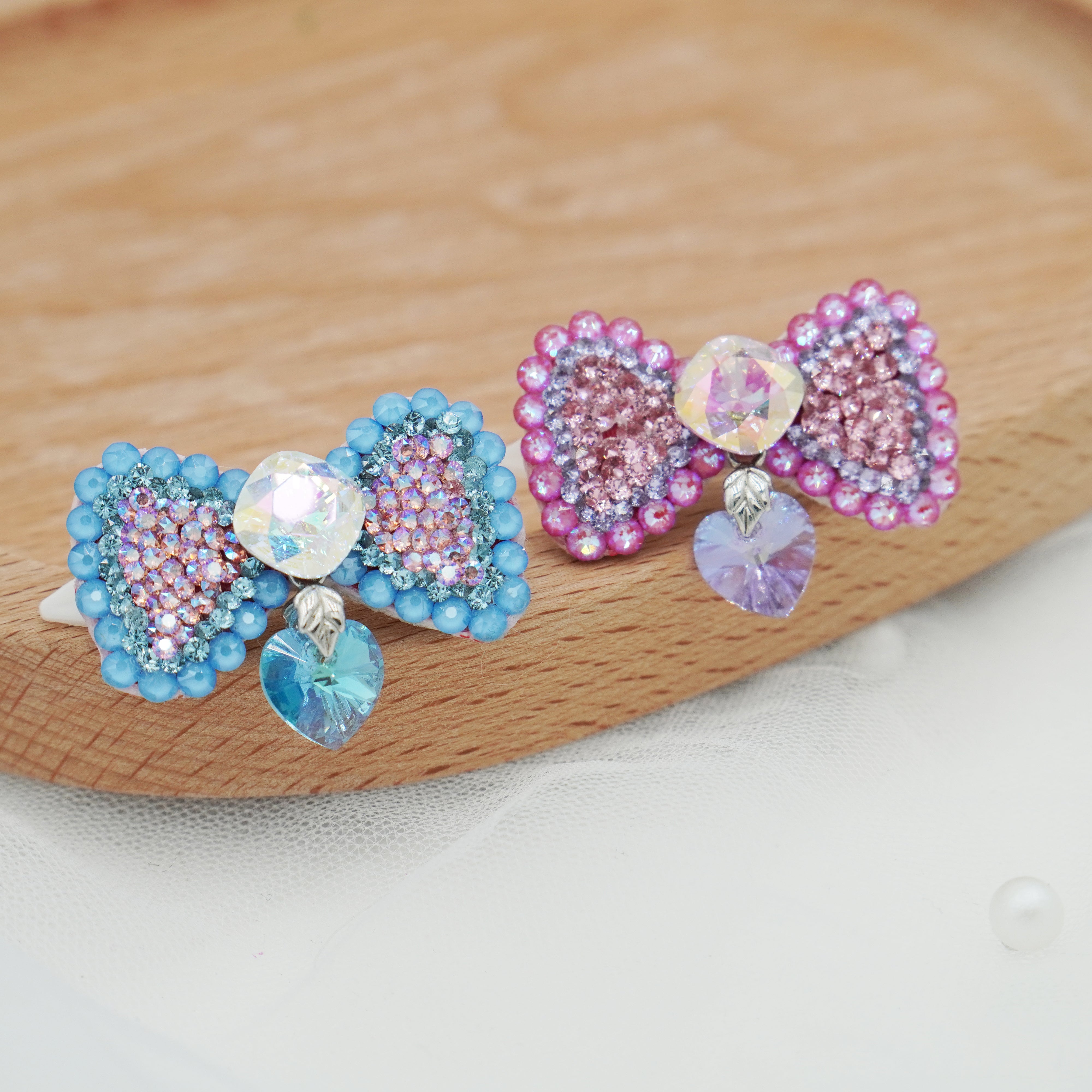 Lunapaw Pendant Structured Bow Luxury Crystal Top Clip TP24