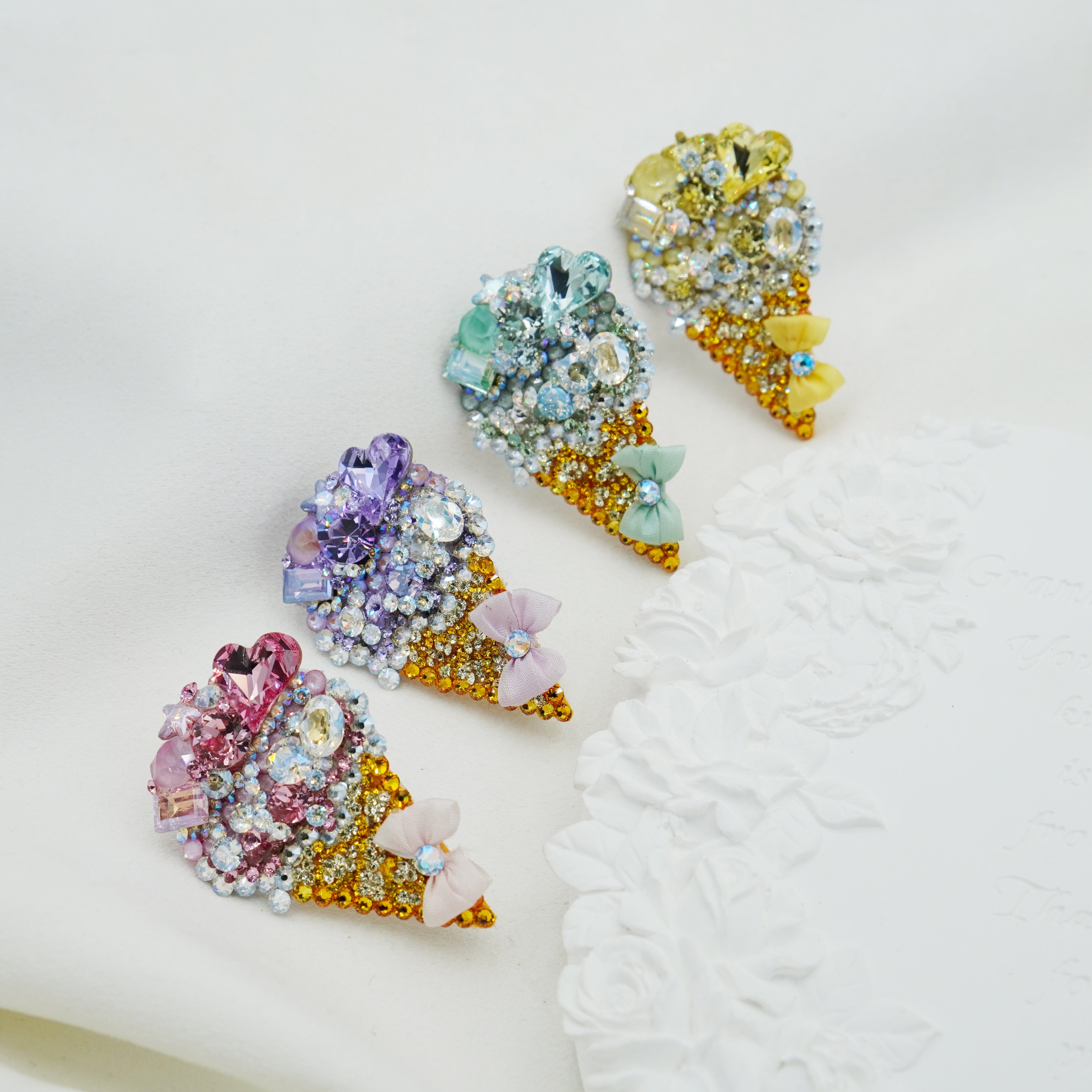 Lunapaw Rock Candy Heart Ice Cream Cone Luxury Crystal Top Clip TP30