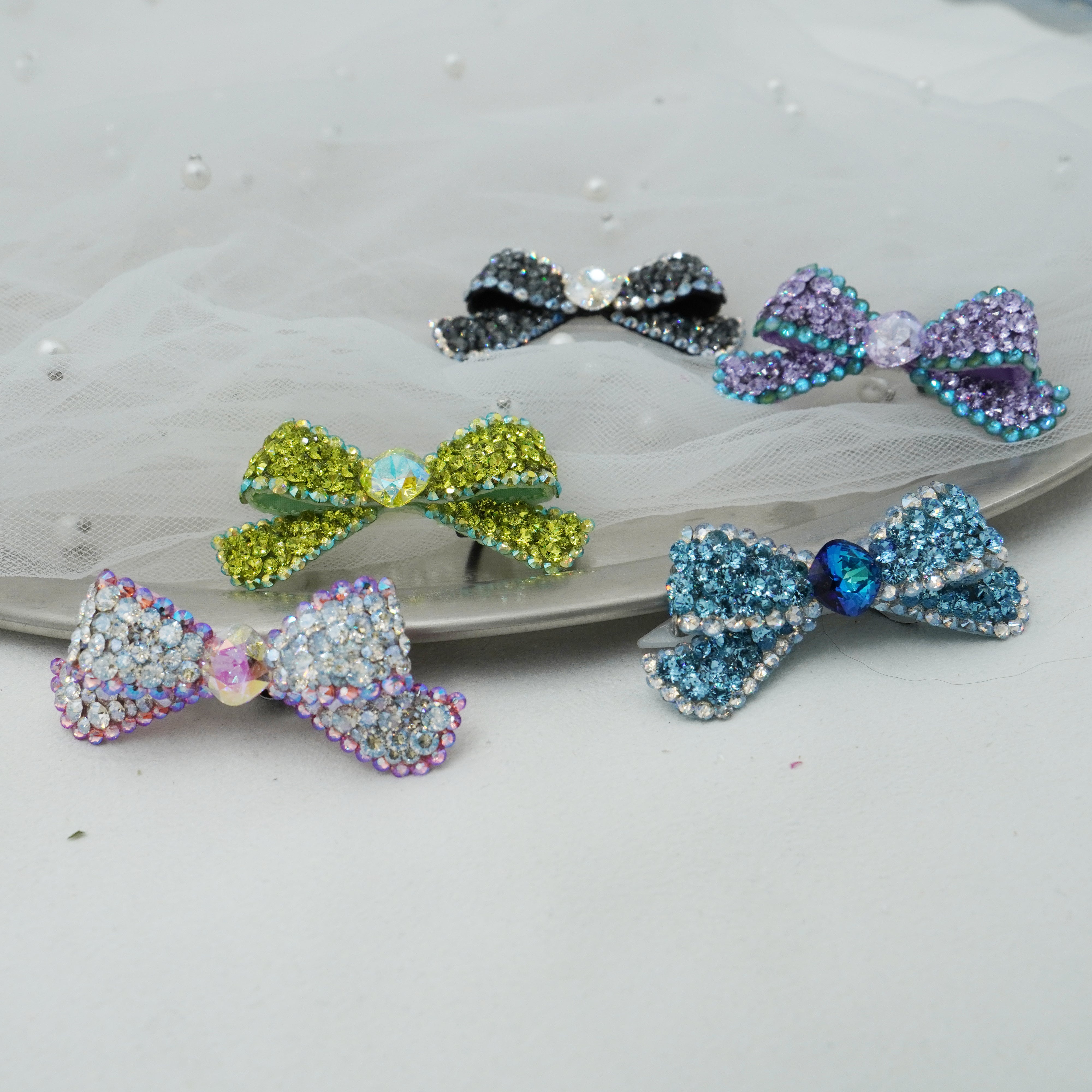 Lunapaw Sculpted 3D Layered Ribbon-Tail Luxury Crystal Top Clip TP32