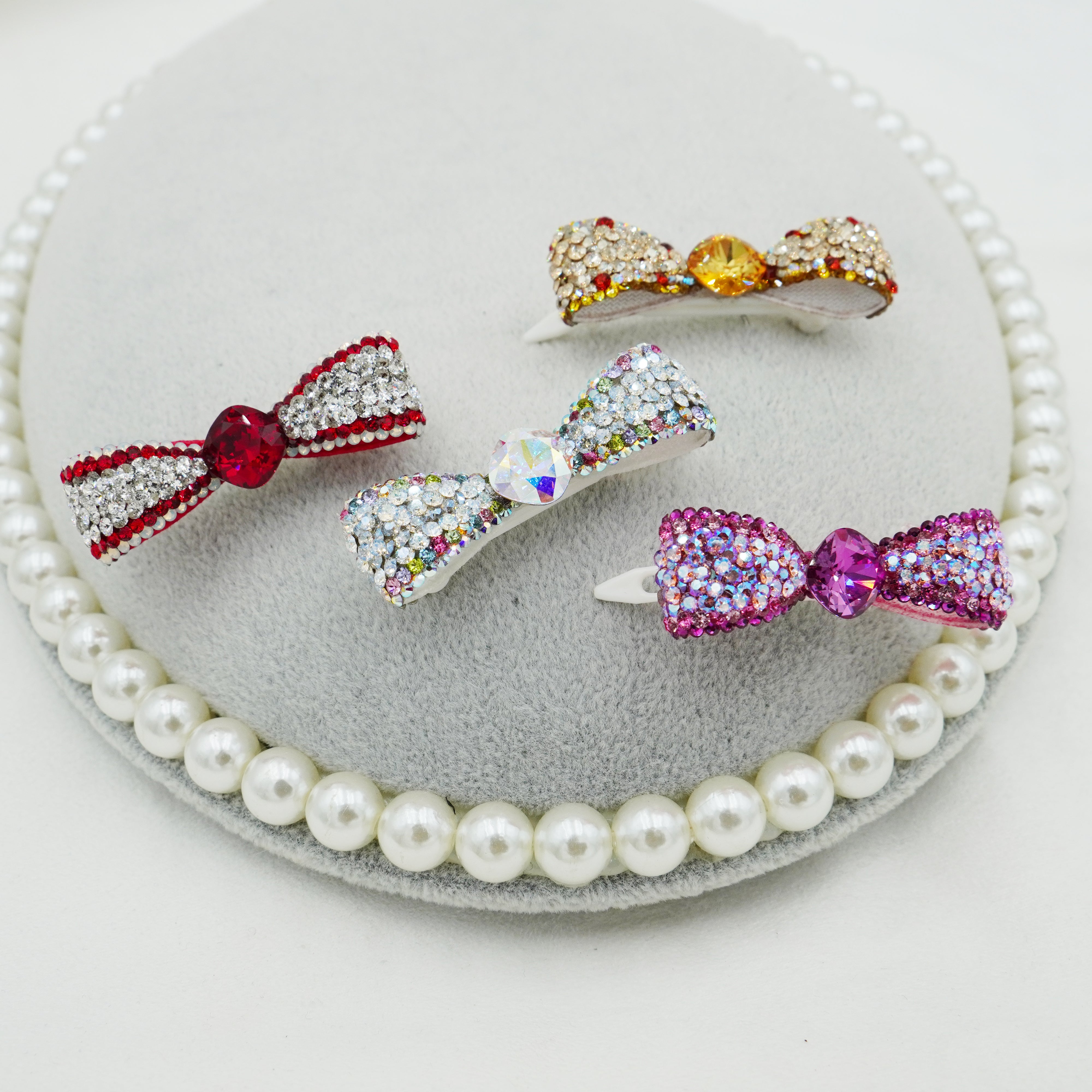 Lunapaw Structured 3D Bow Tie Luxury Crystal Top Clip TP33