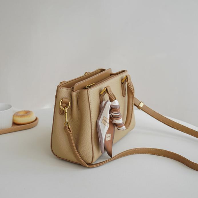 Luxe Pebbled Leather Boston Crossbody Bag with Silk Scarf DW70