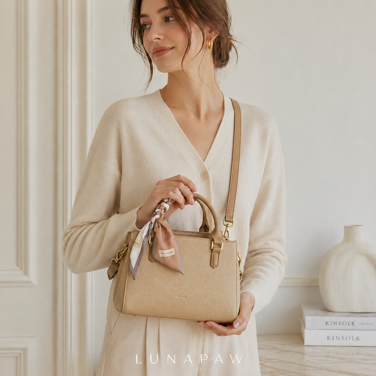 Luxe Pebbled Leather Boston Crossbody Bag with Silk Scarf DW70