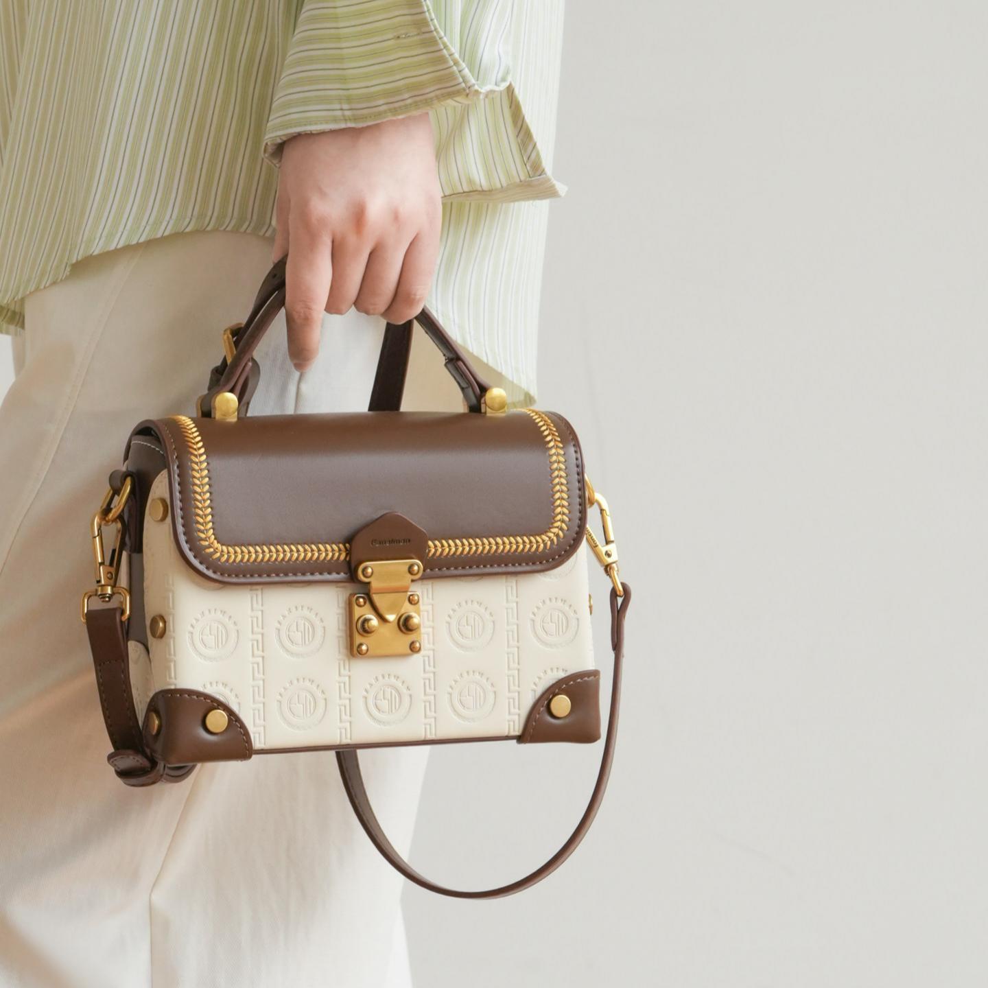 Maison Mini Trunk Bag CZ194