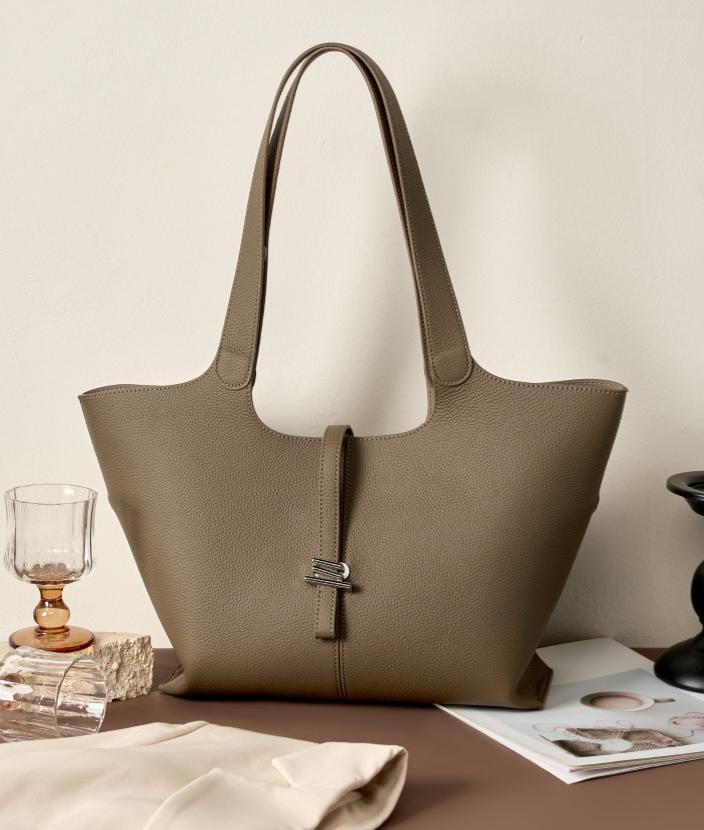 Margaux Soft-Grain Leather Tote Bag MT42