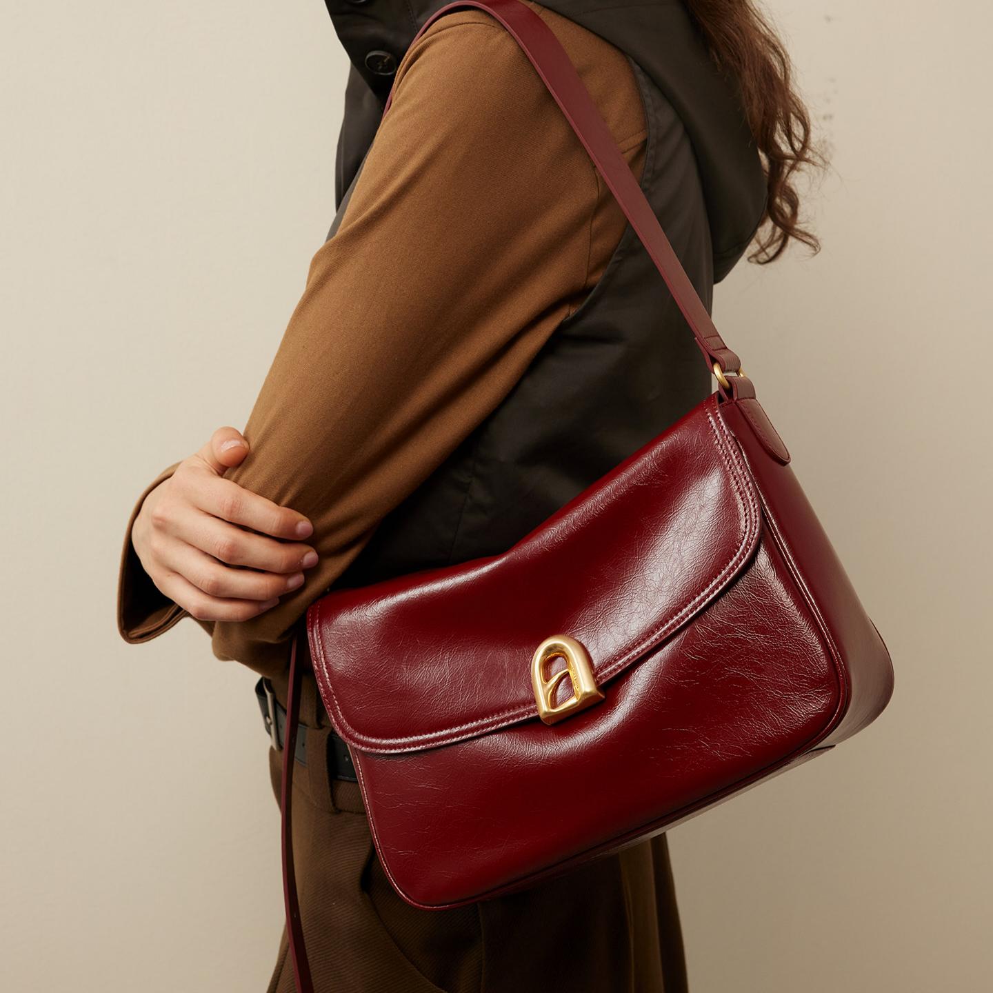 Marlowe Vintage Leather Shoulder Bag HU071