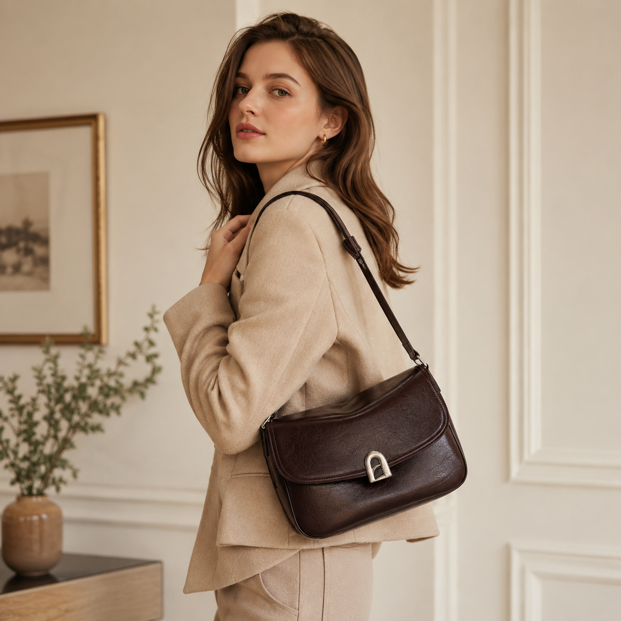 Marlowe Vintage Leather Shoulder Bag HU071