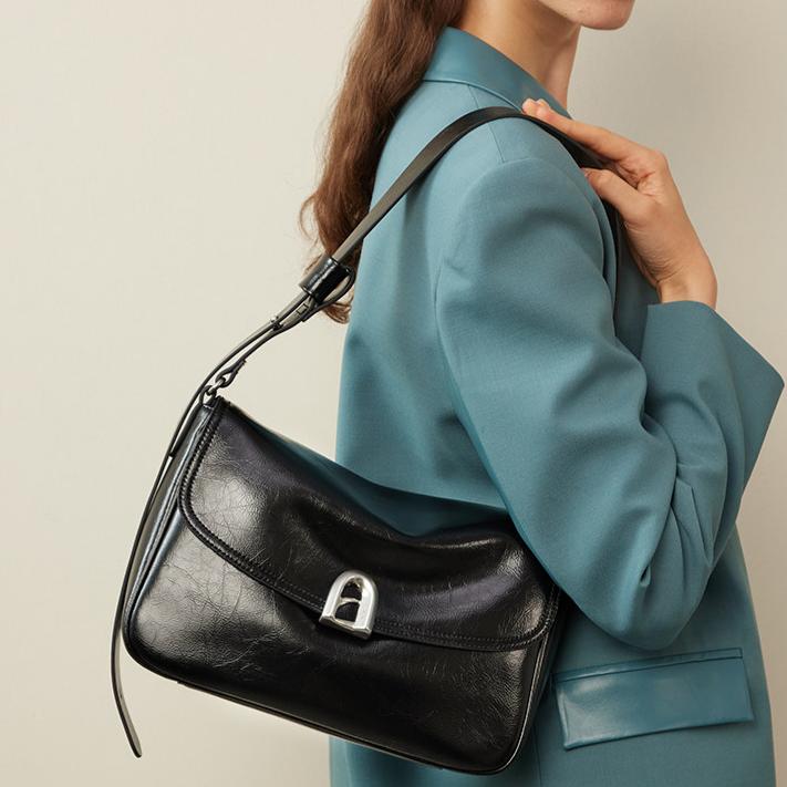 Marlowe Vintage Leather Shoulder Bag HU071