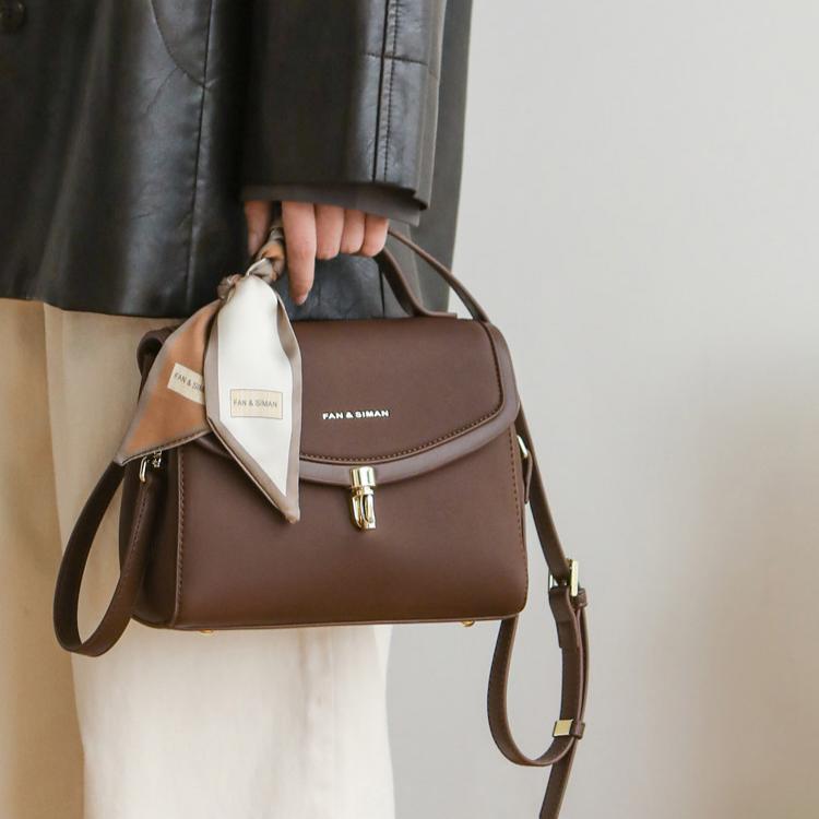 Nappa-Grain Flap Shoulder Bag CJ113