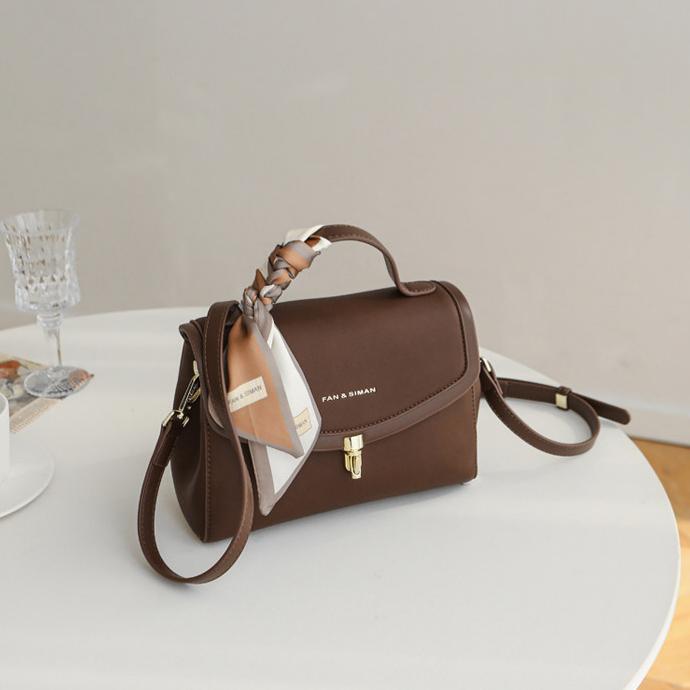Nappa-Grain Flap Shoulder Bag CJ113