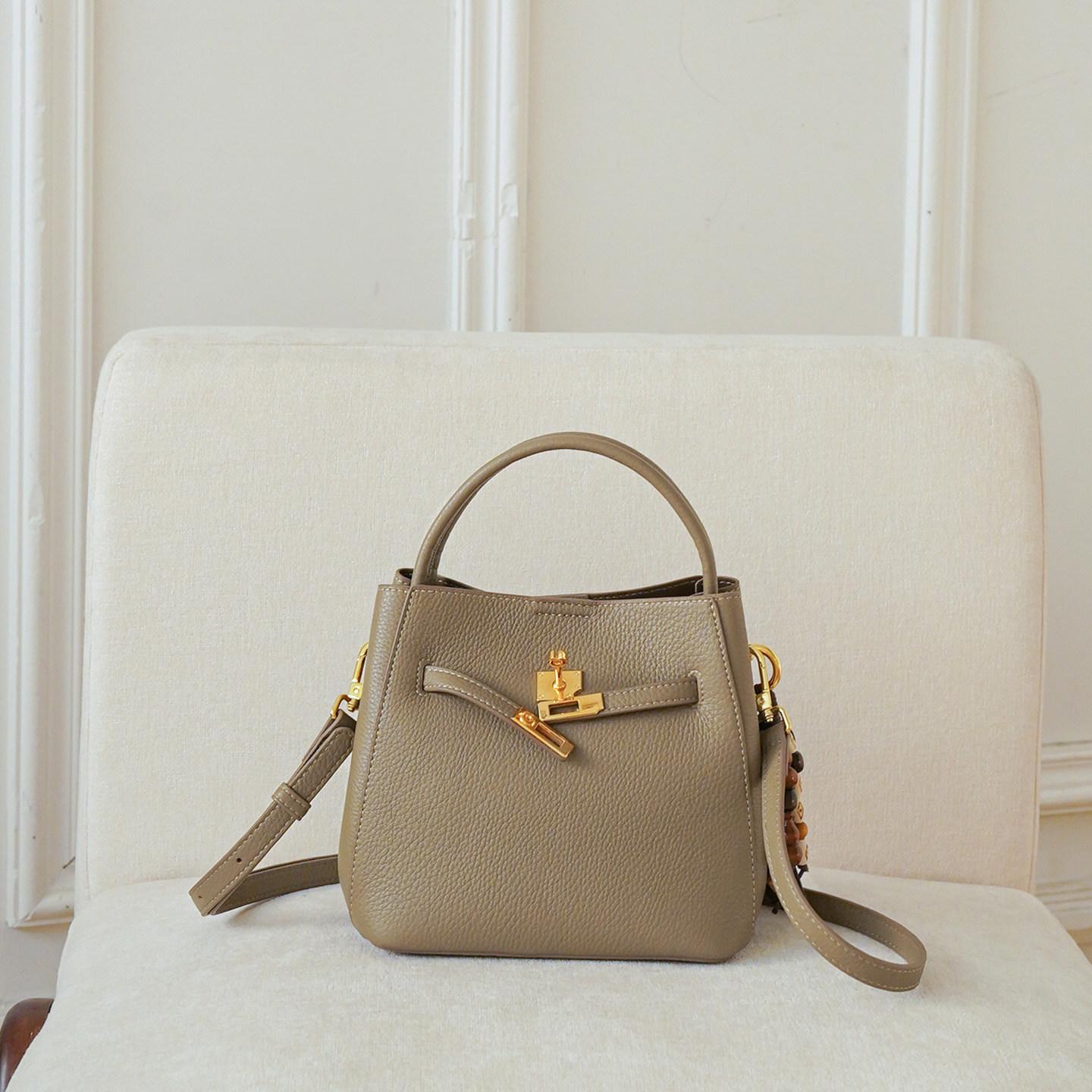 Noir Belle Mini Bucket Bag HU006