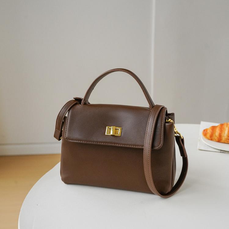 Noir Élise Top Handle Shoulder Bag CW20