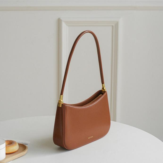 Noir Arc Shoulder Bag MF320