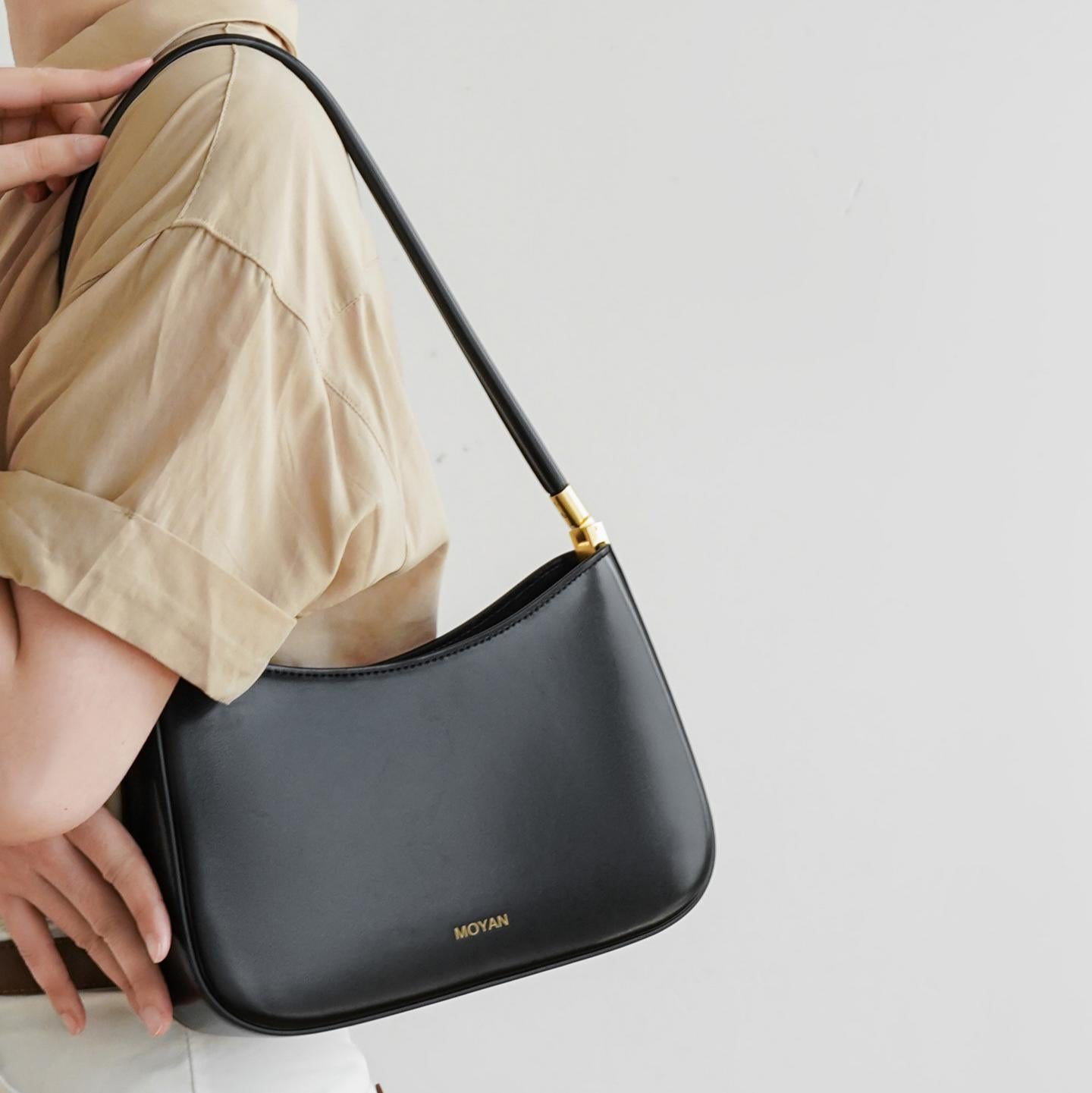 Noir Arc Shoulder Bag MF320