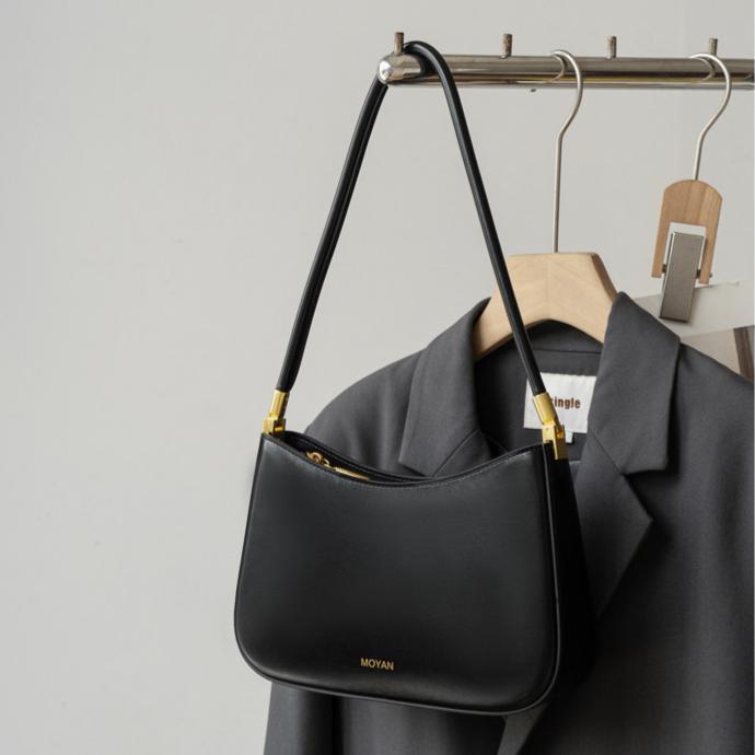 Noir Arc Shoulder Bag MF320