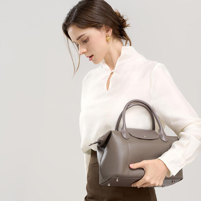 Pebbled Leather Boston Bag LP60