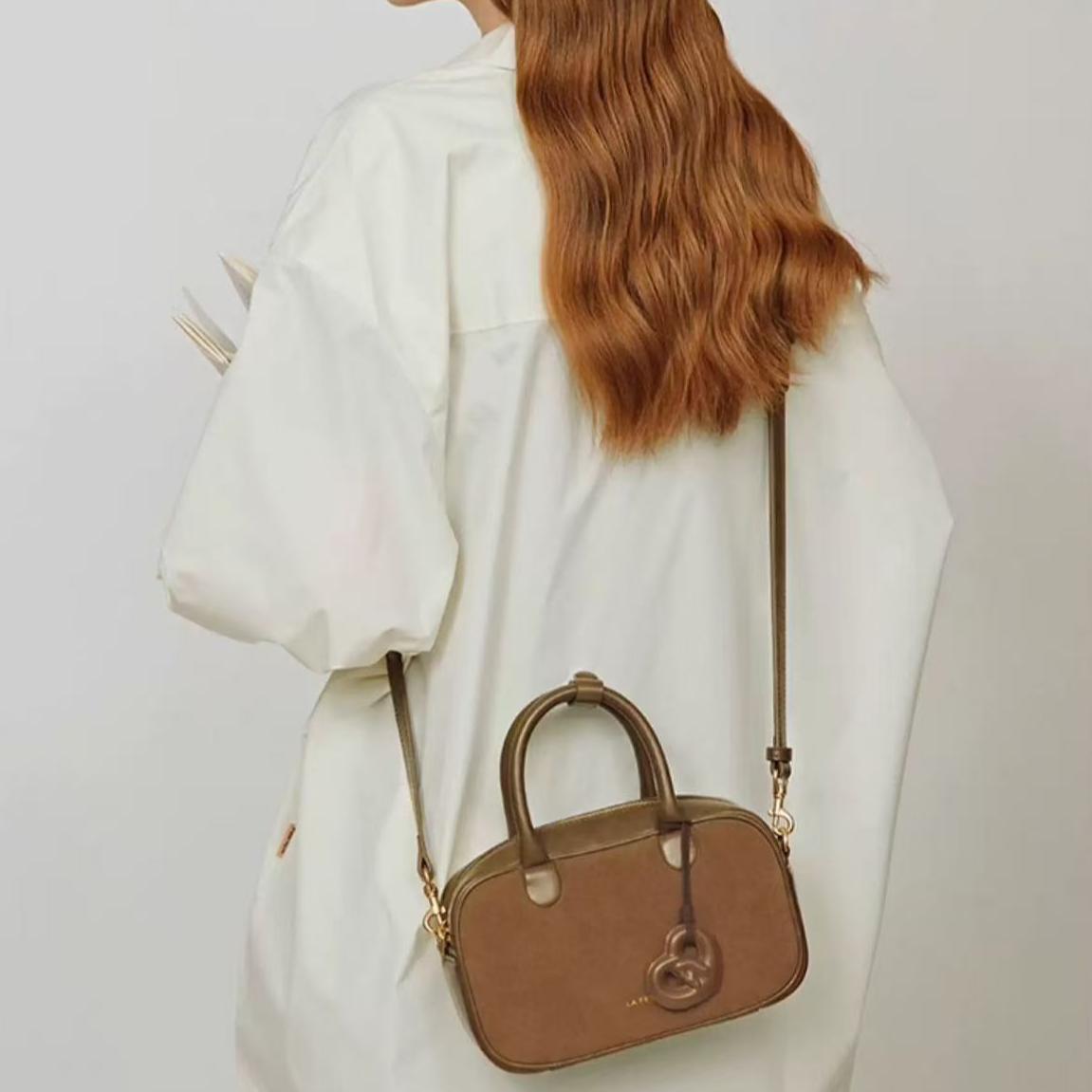 Petit Puff Charm Shoulder Bag HU108