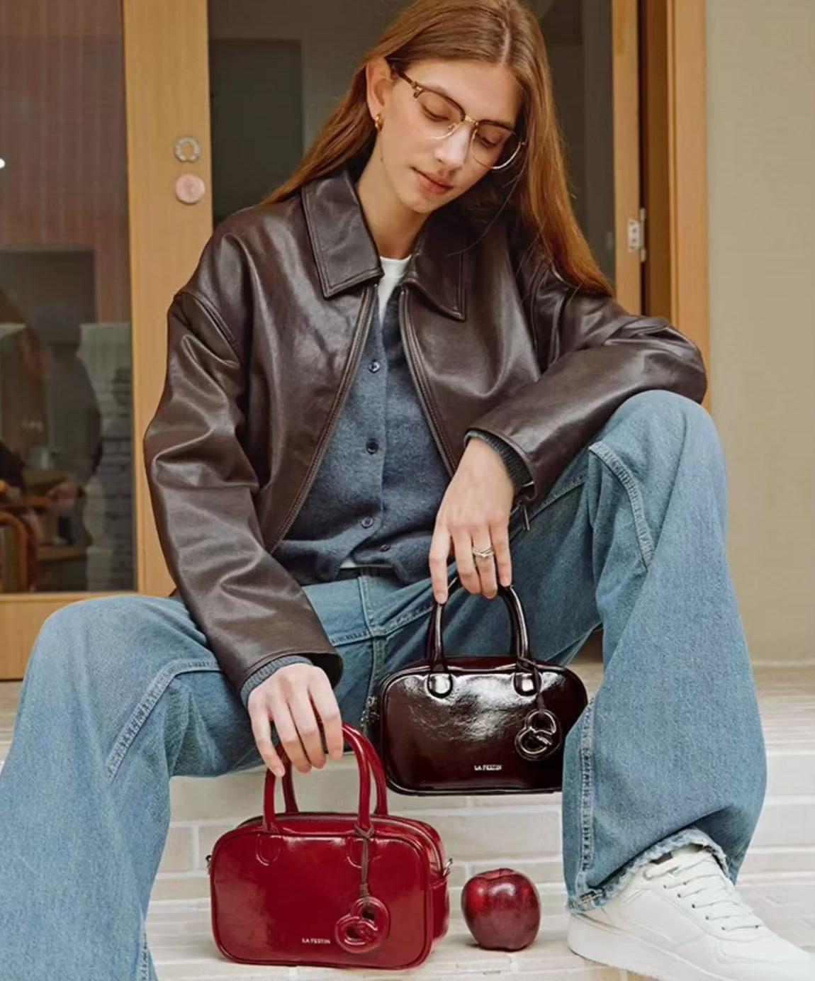 Petit Puff Charm Shoulder Bag HU108