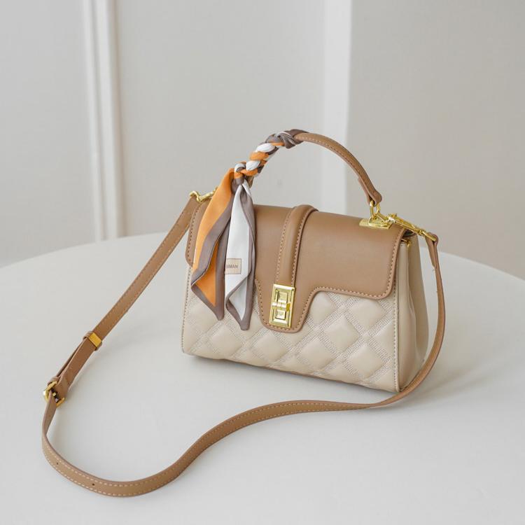 Amélie Quilted Lambskin-Texture Satchel DW504