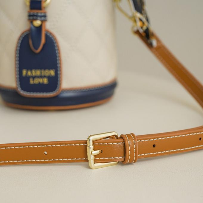 Amélie Quilted Mini Bucket Bag HR06