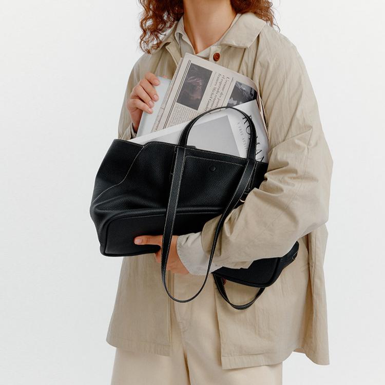 Aurelia Full-Grain Leather Tote Bag TG22