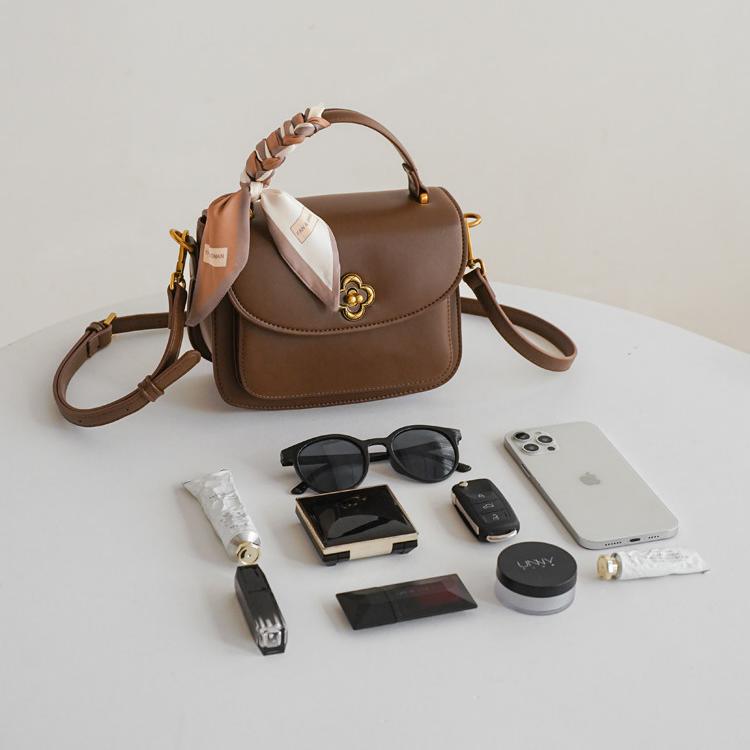 Celeste Scarf Shoulder Bag HR04