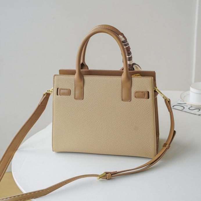 Élan Structured Shoulder Bag CJ406