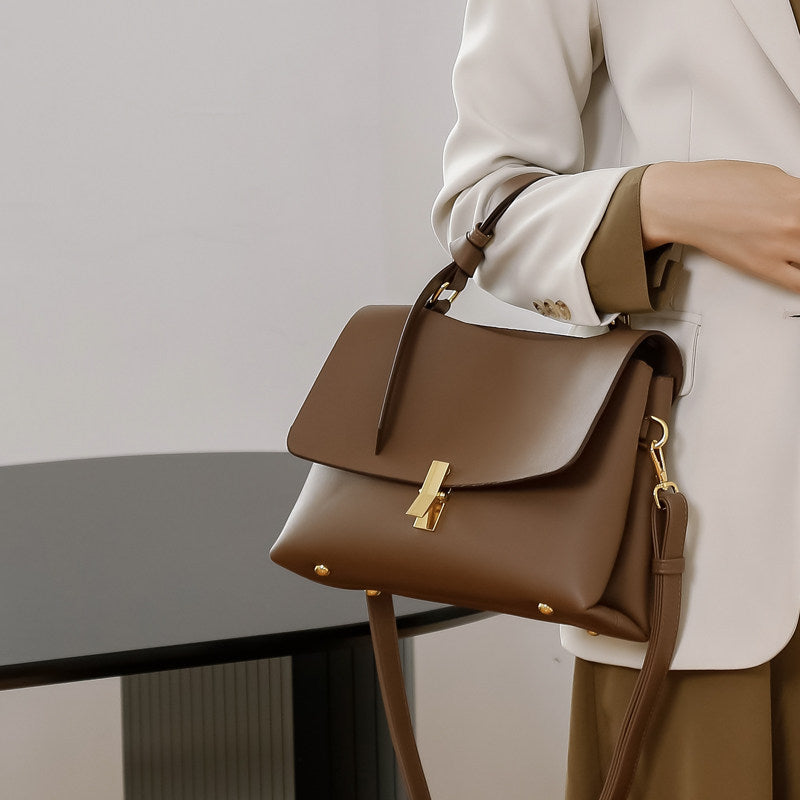 Éloise Structured Top Handle Shoulder Bag CZ310