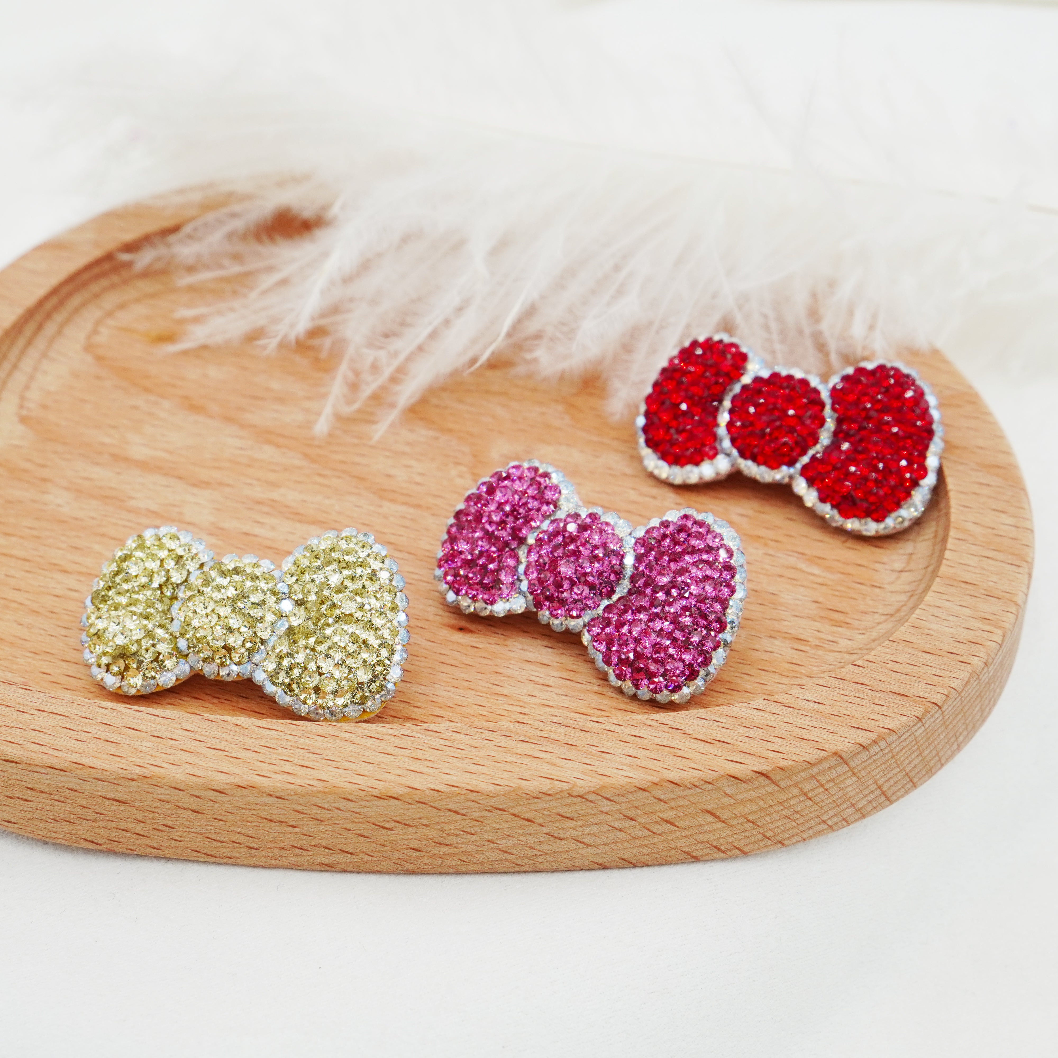 Lunapaw Structured 3D Bow Luxury Crystal Top Clip TP34