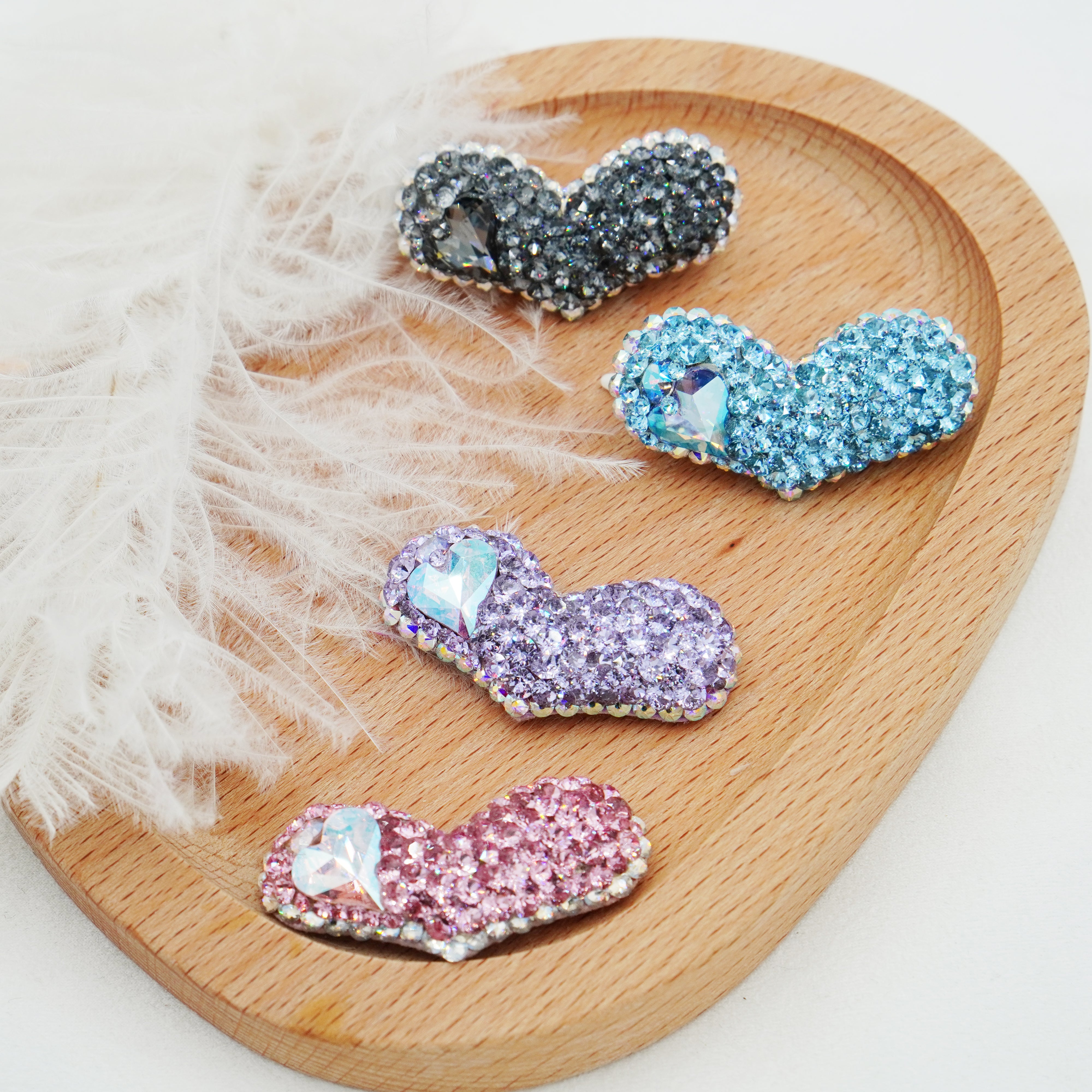 Lunapaw Structured 3D Large Heart Luxury Crystal Top Clip TP35