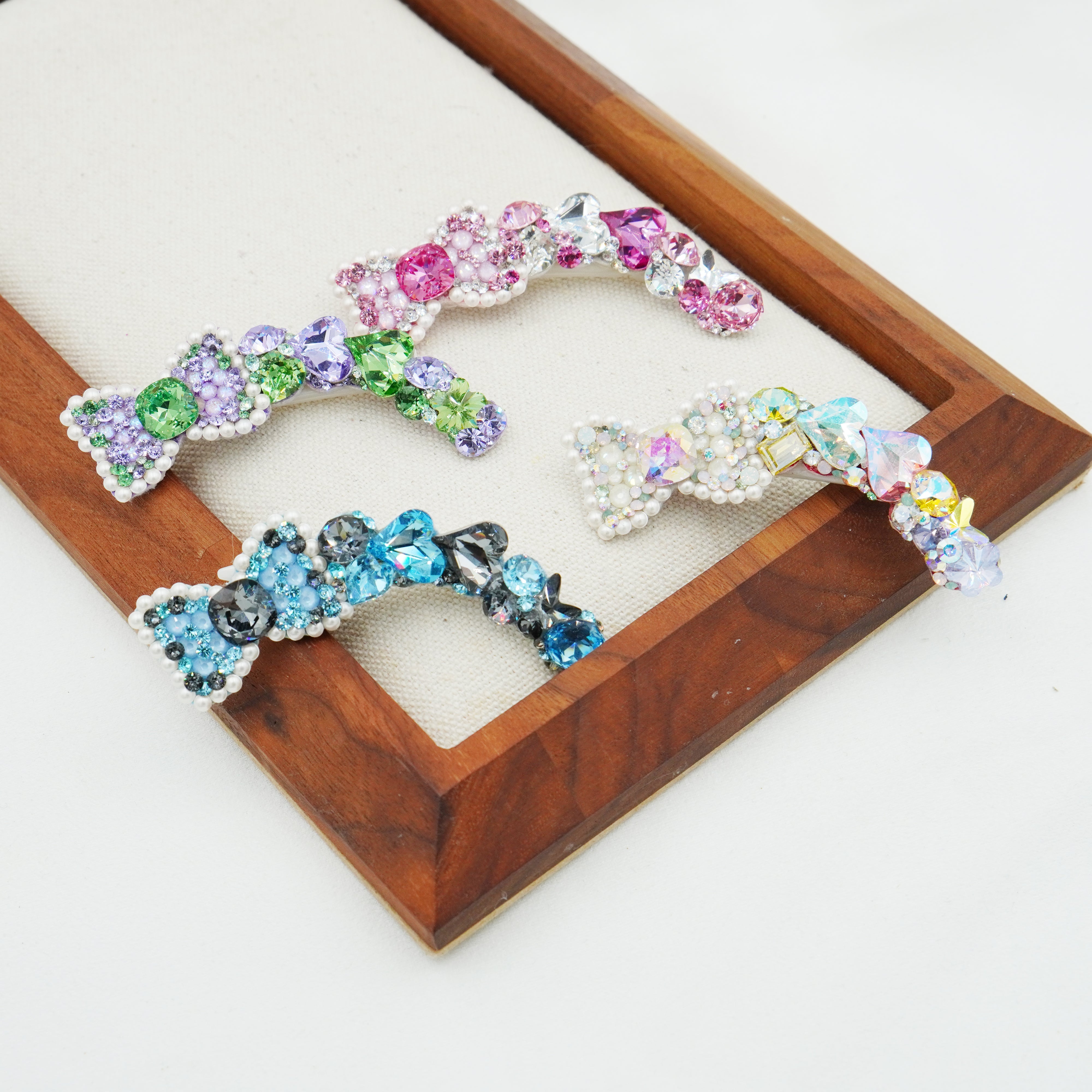 Lunapaw Structured Bow & Heart Luxury Crystal Headband HB25