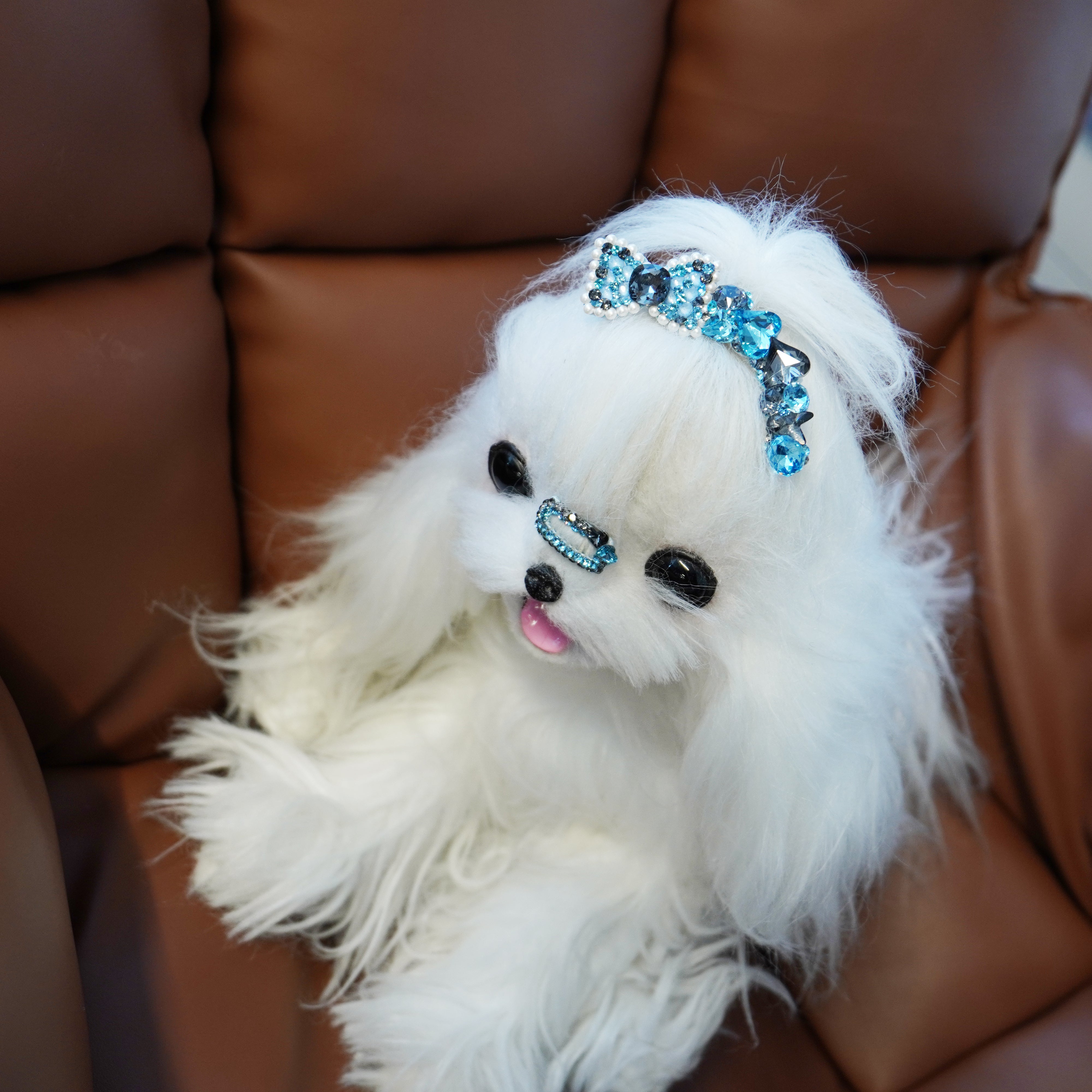 Lunapaw Structured Bow & Heart Luxury Crystal Headband HB25