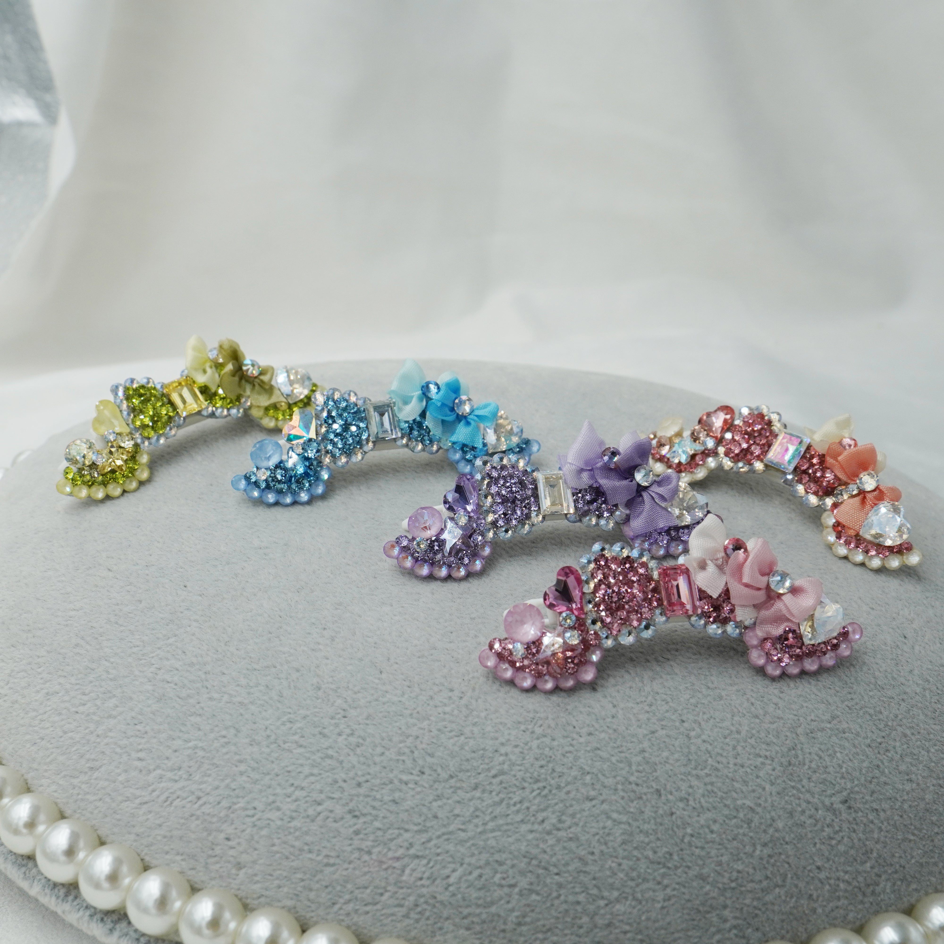 Lunapaw Structured Heart Ribbon Luxury Crystal Headband HB40