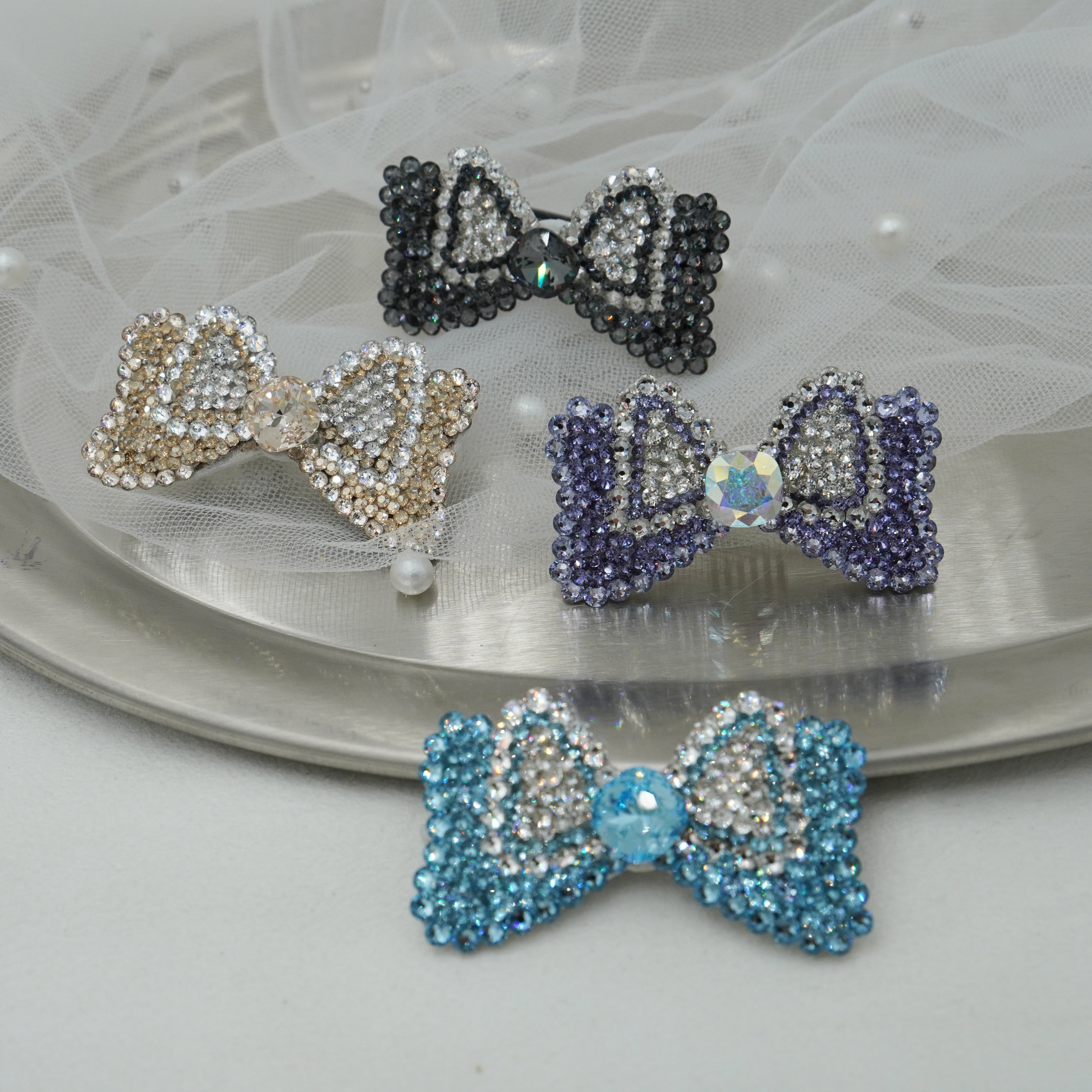 Lunapaw Structured Minnie Bow Luxury Crystal Top Clip TP19