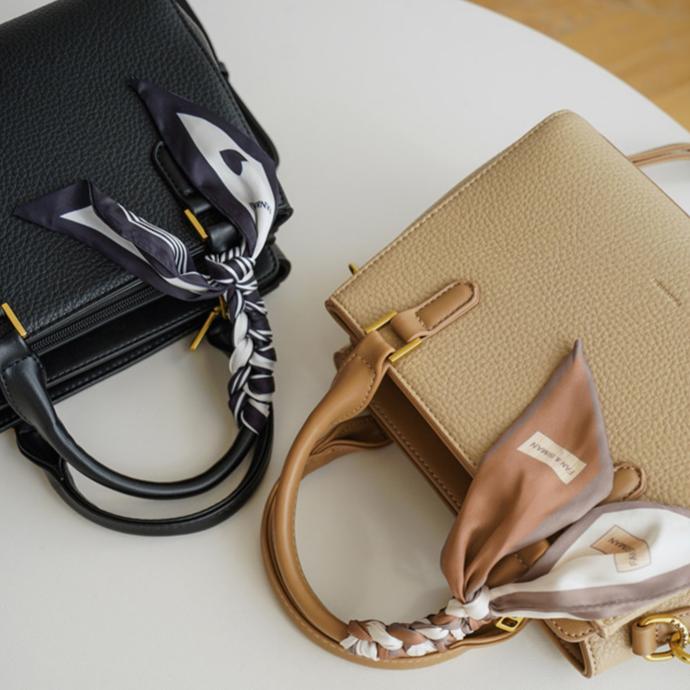 Luxe Pebbled Leather Boston Crossbody Bag with Silk Scarf DW70