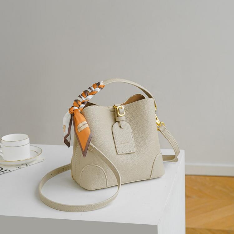 Marielle Pebbled Bucket Bag CJ304