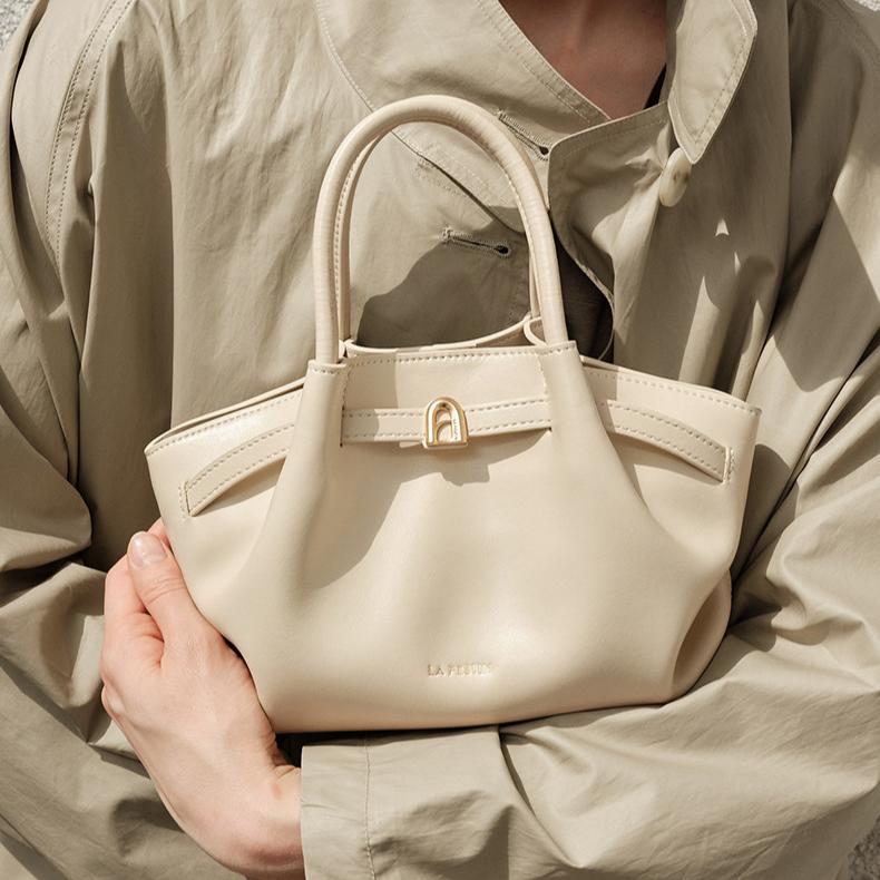 Medium Soft-Grain Top Handle Bag DW20