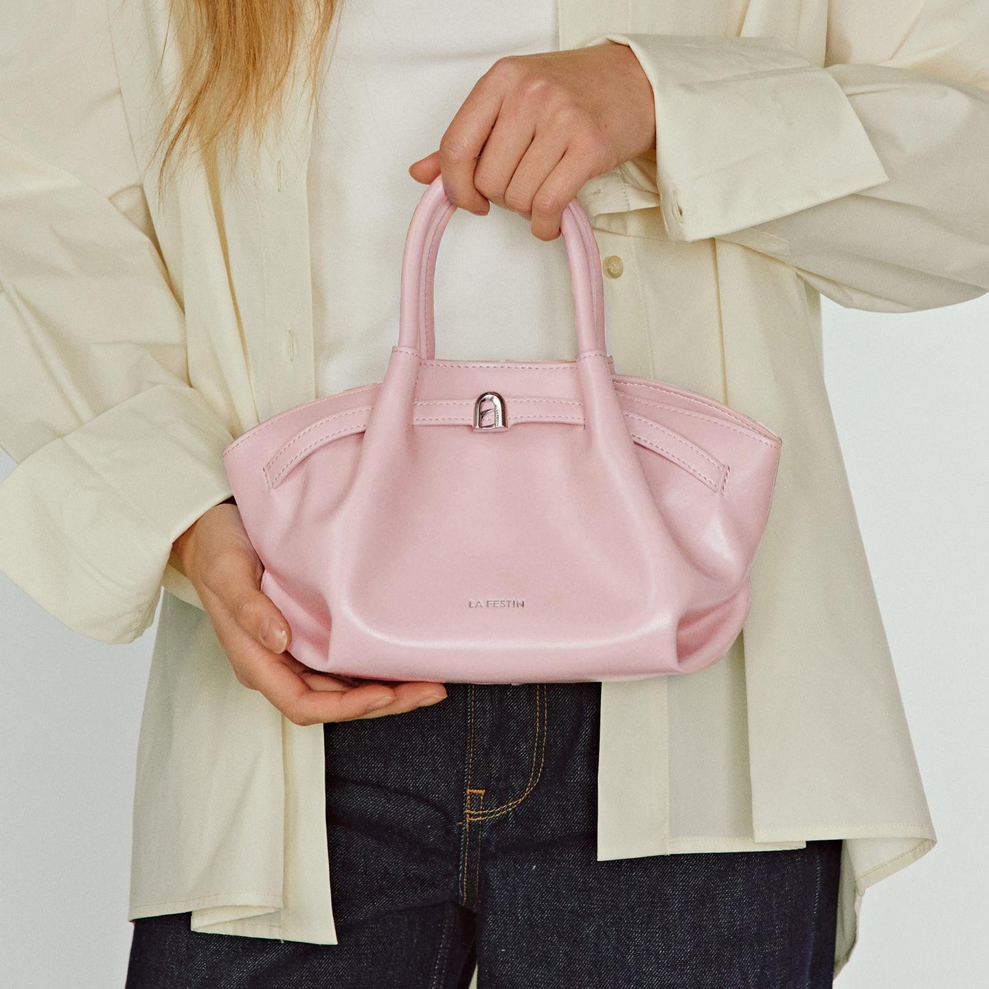 Medium Soft-Grain Top Handle Bag DW20