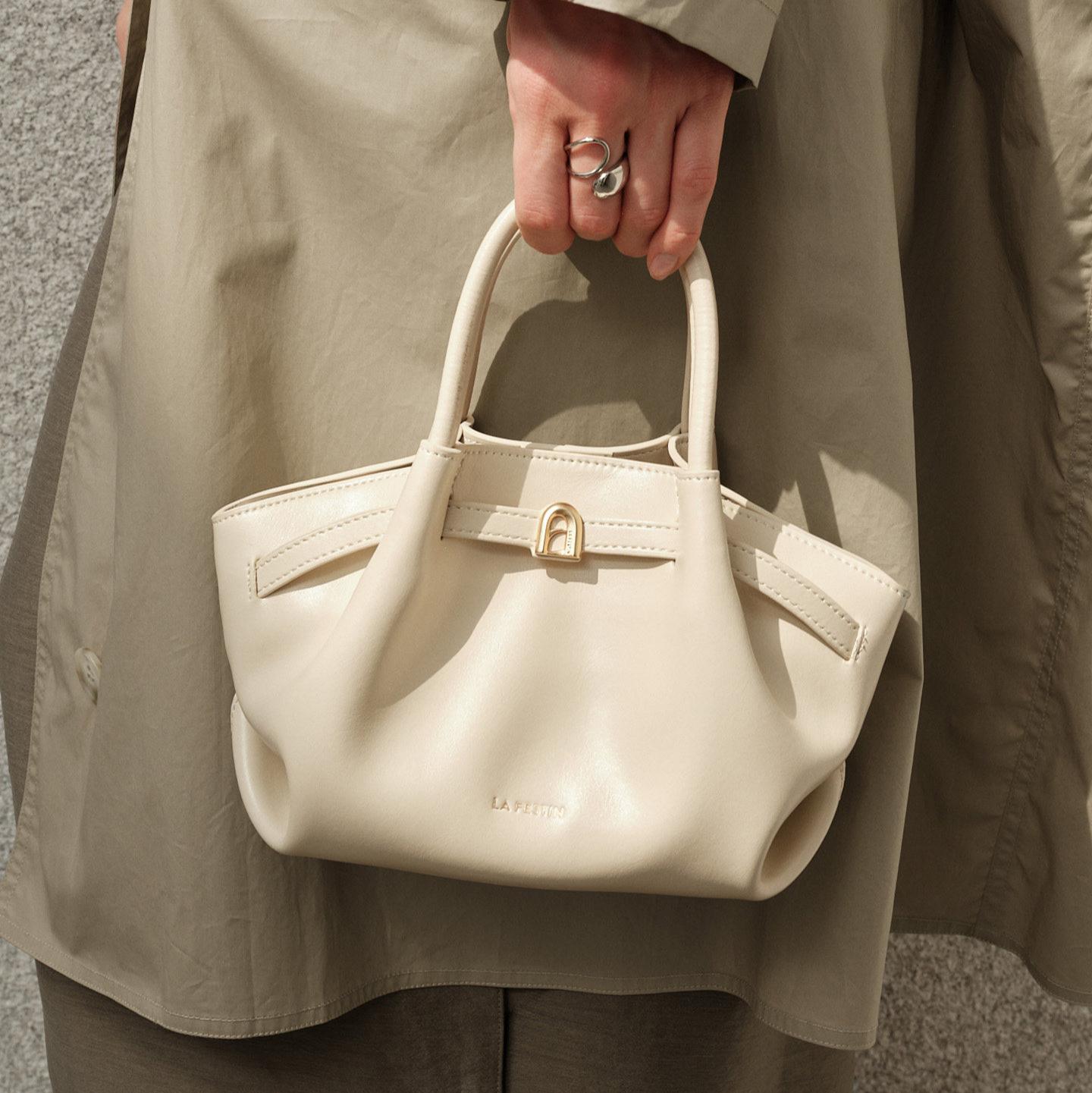 Medium Soft-Grain Top Handle Bag DW20