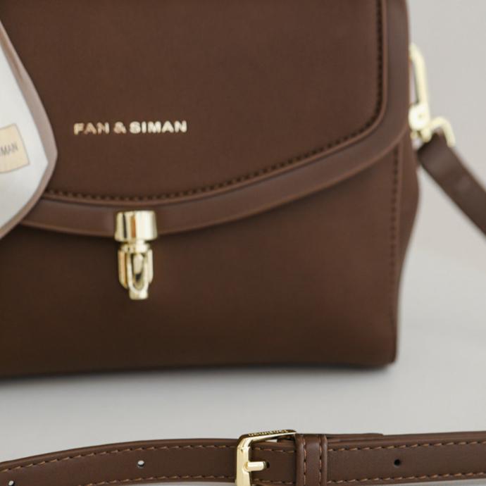 Nappa-Grain Flap Shoulder Bag CJ113