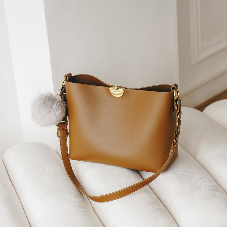 Noëlle Braided-Strap Vegan Leather Shoulder Bag NO26