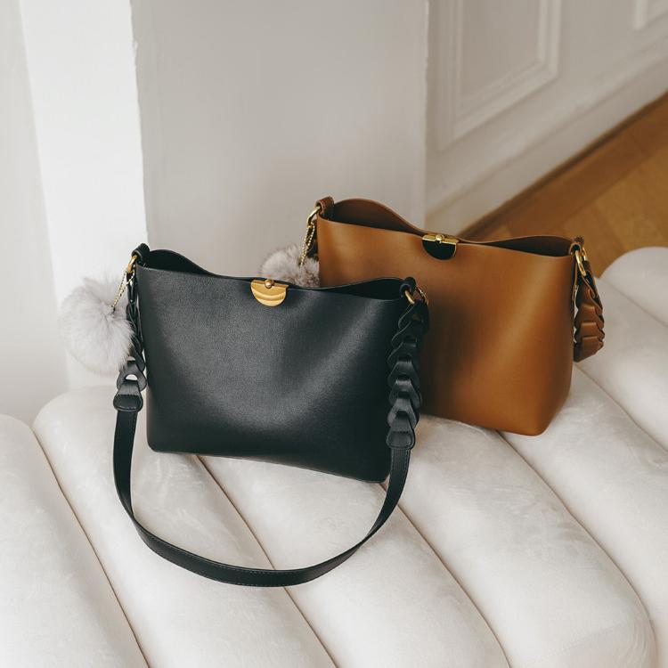 Noëlle Braided-Strap Vegan Leather Shoulder Bag NO26