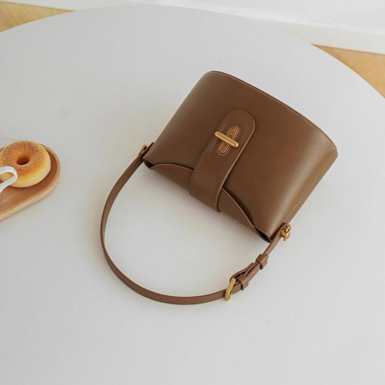 Noelle Soft Leather Shoulder Bag NB46