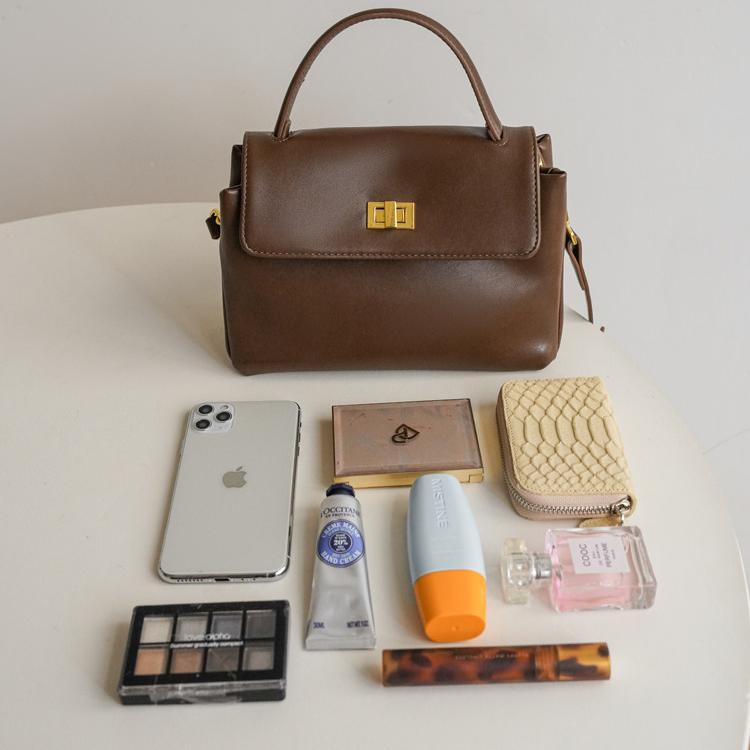 Noir Élise Top Handle Shoulder Bag CW20